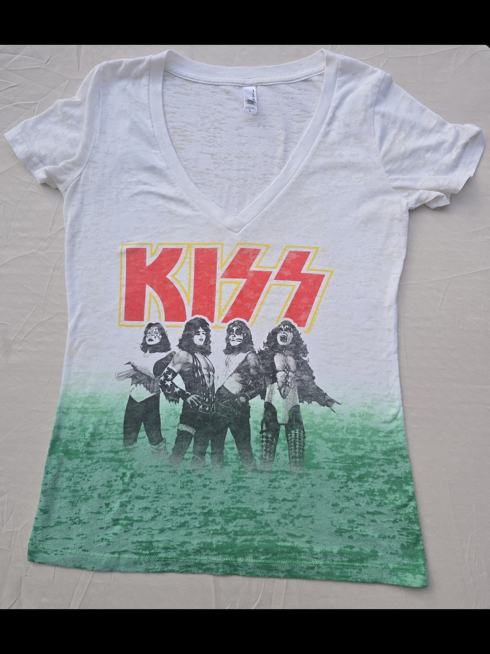 Max Keywords): KISS Band V-Neck Shirt Women's L White Green Ombre Dip Dye Tee